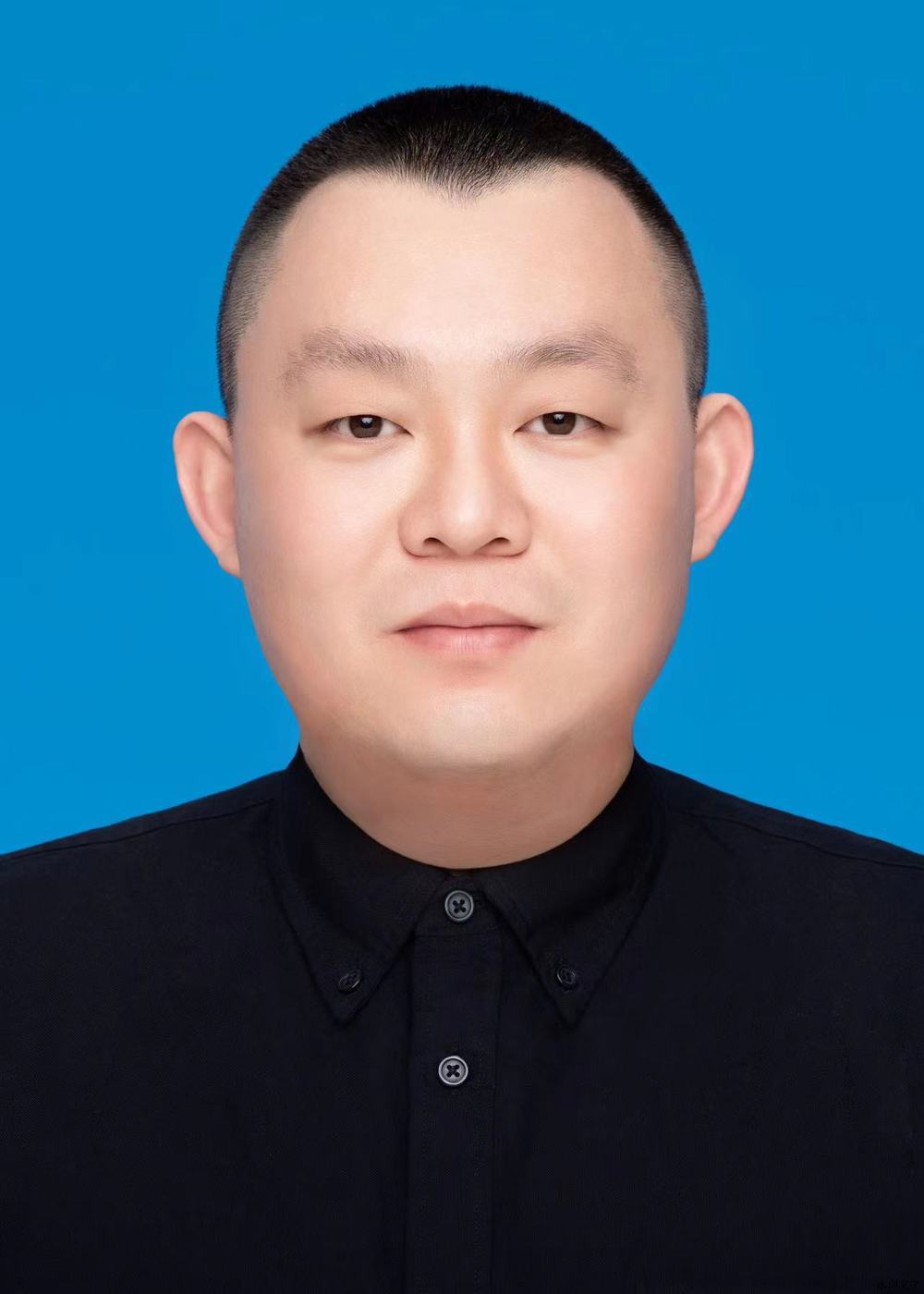 刘昊