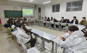 经济管理系举办电子商务专业师生学业交流座谈会