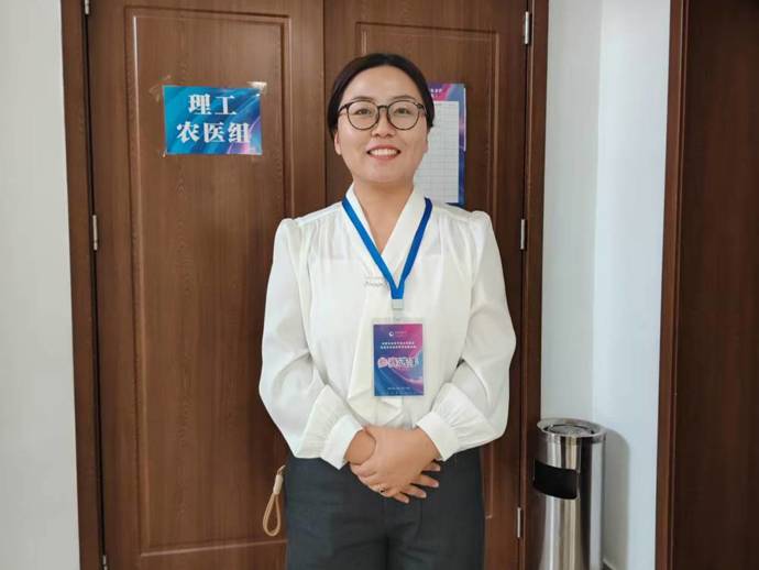 学院教师在全区开放大学首届青年教师教学竞赛中获佳绩