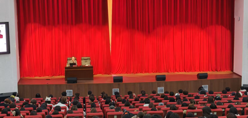 榜样力量润青春 道德之光引前行     ——马克思主义教学部开展道德模范走进校园活动