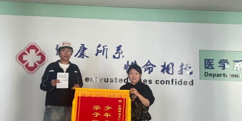 暖心救助青海湖游客的“无名英雄”找到了