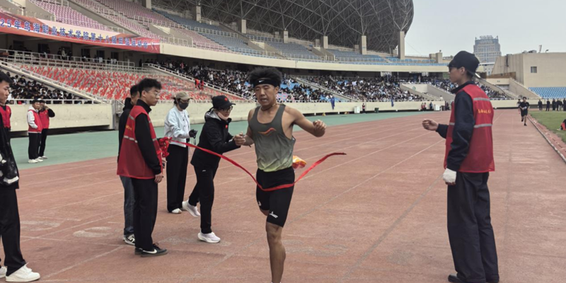 医学系在第十八届校运会上获得双丰收